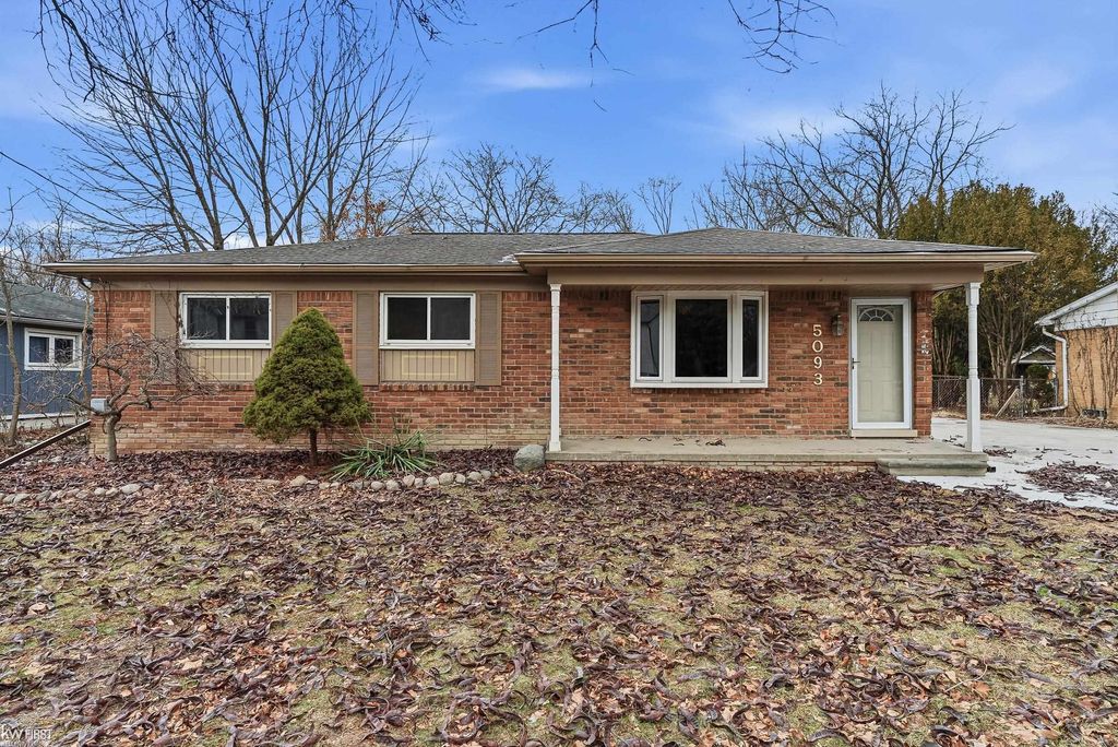 5093 Northlawn Drive, Sterling Heights, MI 48310