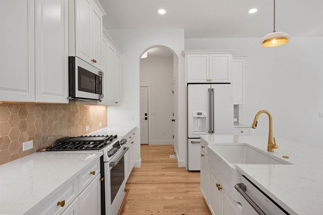 70 Fieldstone Drive, South Burlington, VT 05403