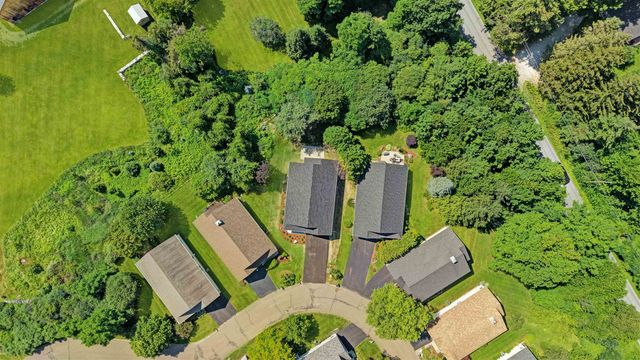 70 Fieldstone Drive, South Burlington, VT 05403
