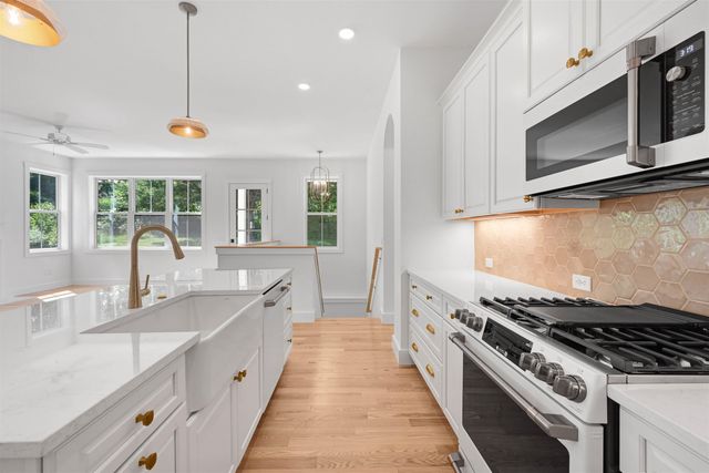 70 Fieldstone Drive, South Burlington, VT 05403