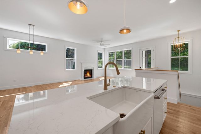 70 Fieldstone Drive, South Burlington, VT 05403