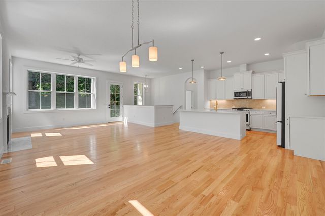 70 Fieldstone Drive, South Burlington, VT 05403