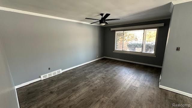 16207 Cleophus Avenue, Allen Park, MI 48101