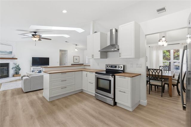 16045 HARBAR OAKS DRIVE, Montverde, FL 34756