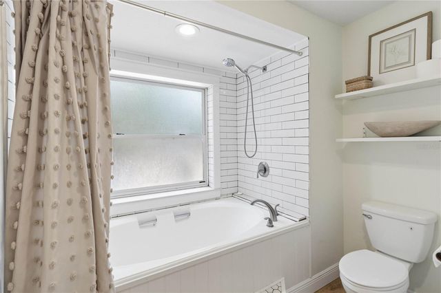 16045 HARBAR OAKS DRIVE, Montverde, FL 34756