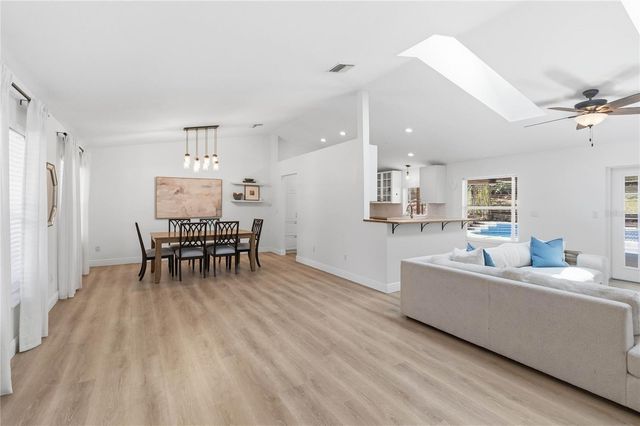 16045 HARBAR OAKS DRIVE, Montverde, FL 34756