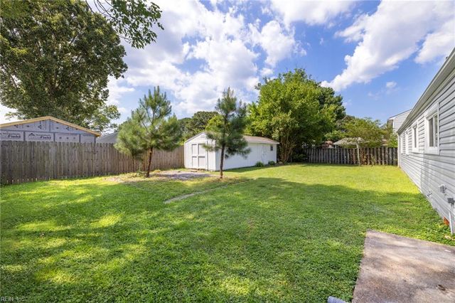 585 Windsor Gate RD, Virginia Beach, VA 23452