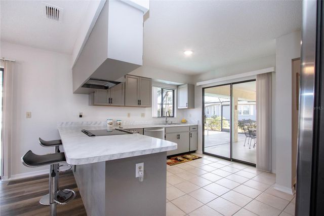 1853 WOLF LAUREL DRIVE, Sun City Center, FL 33573