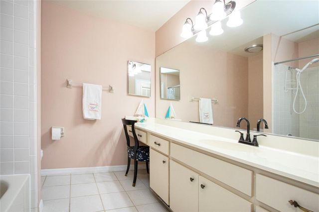 1853 WOLF LAUREL DRIVE, Sun City Center, FL 33573