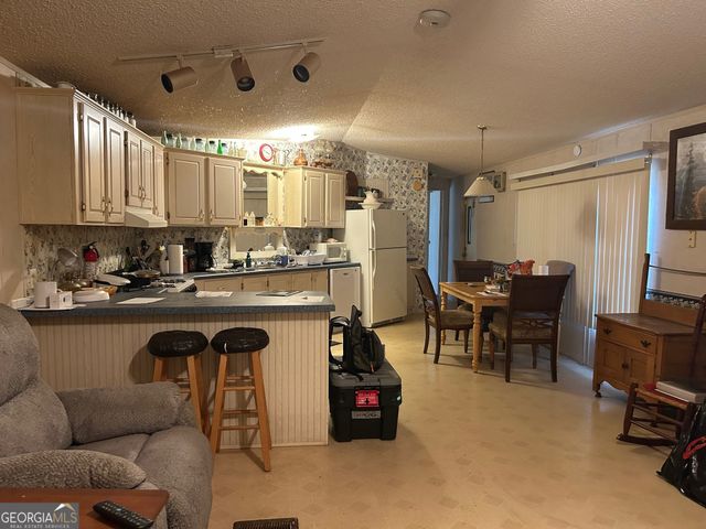 1544 Dry Creek Road, Cedartown, GA 30125