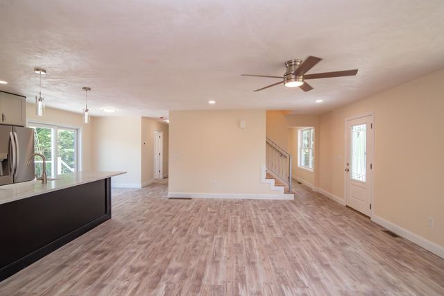 1 Tanya Lane, Brentwood, NH 03833