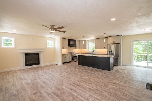 1 Tanya Lane, Brentwood, NH 03833