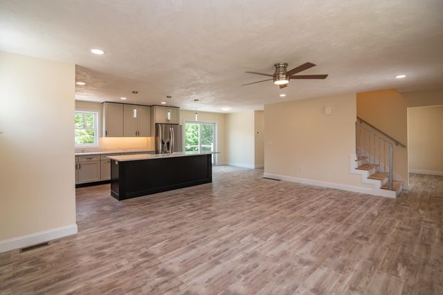 1 Tanya Lane, Brentwood, NH 03833