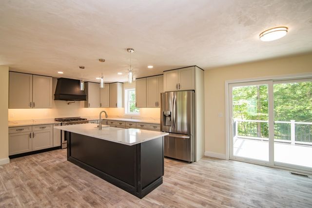 1 Tanya Lane, Brentwood, NH 03833