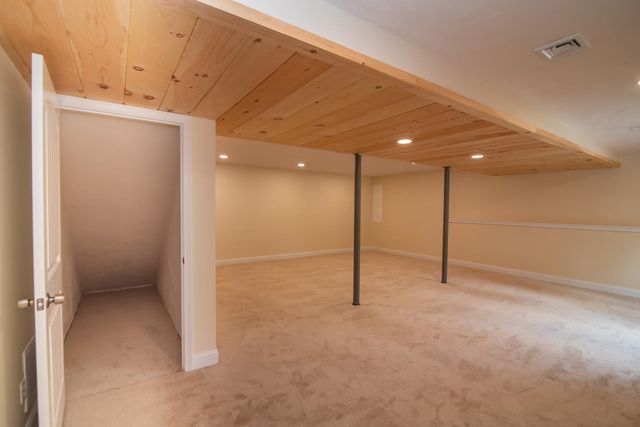 1 Tanya Lane, Brentwood, NH 03833