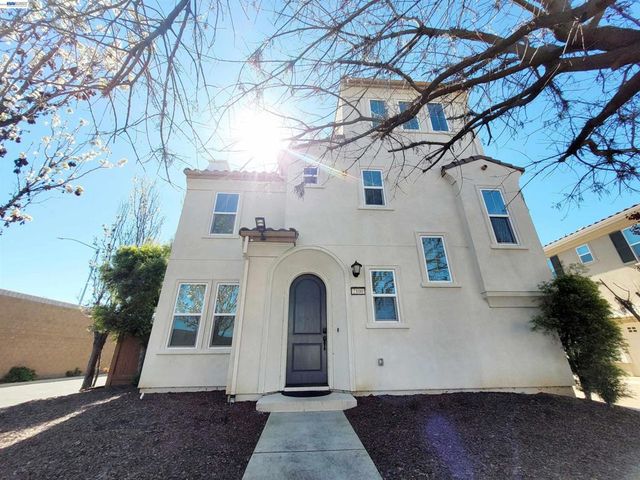 2100 Carrara St, Brentwood, CA 94513