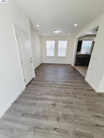 2100 Carrara St, Brentwood, CA 94513