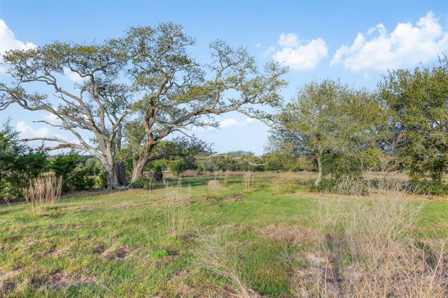 1017 New Ulm Road, Cat Spring, TX 78933