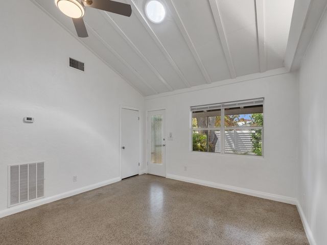 856 Dahlia Lane A, Vero Beach, FL 32963