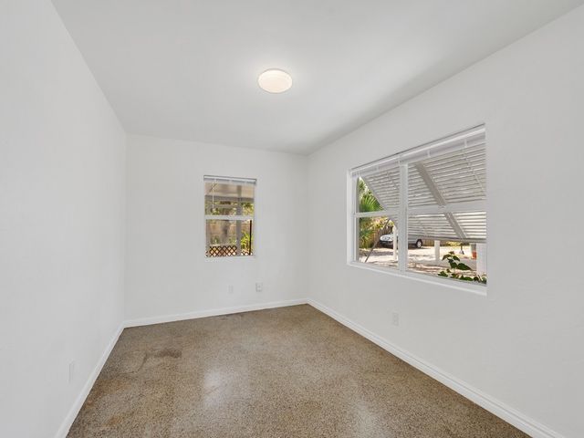 856 Dahlia Lane A, Vero Beach, FL 32963