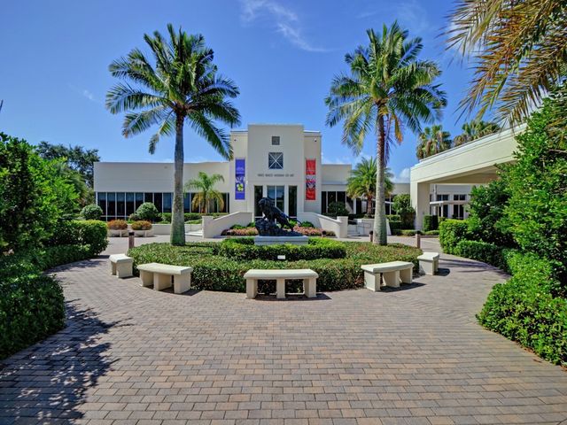 856 Dahlia Lane A, Vero Beach, FL 32963