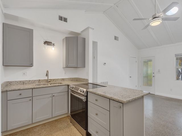 856 Dahlia Lane A, Vero Beach, FL 32963