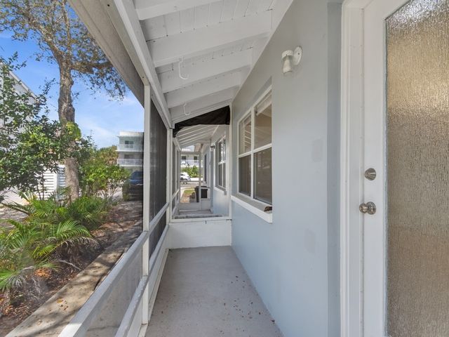 856 Dahlia Lane A, Vero Beach, FL 32963