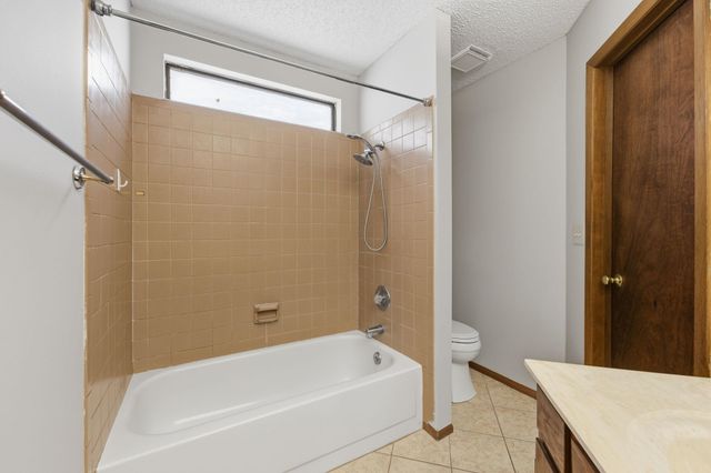 5211 S Mosley St, Wichita, KS 67216