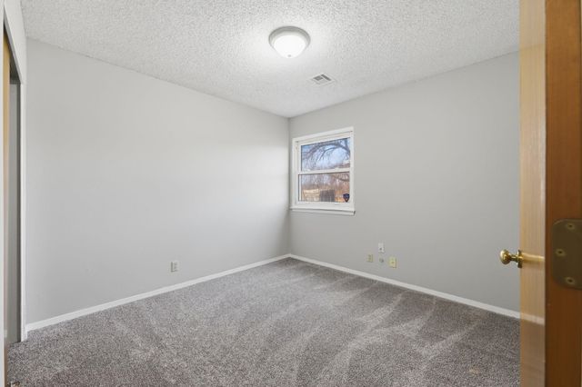 5211 S Mosley St, Wichita, KS 67216