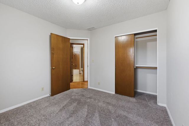 5211 S Mosley St, Wichita, KS 67216