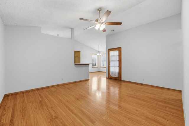 5211 S Mosley St, Wichita, KS 67216