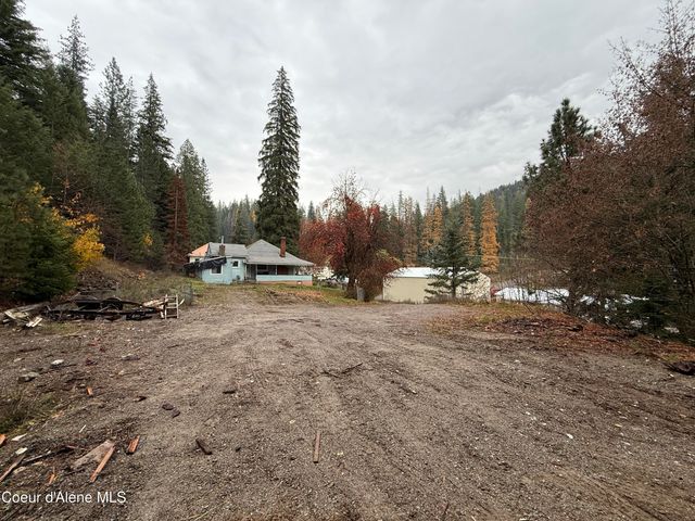 27 Daisy Loop, Mullan, ID 83846