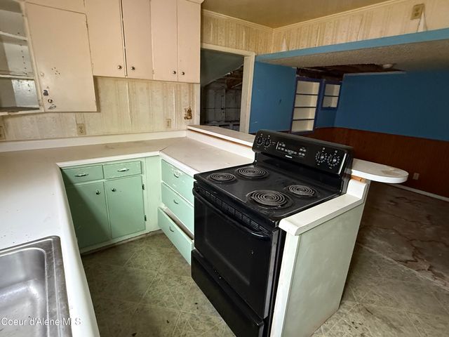 27 Daisy Loop, Mullan, ID 83846