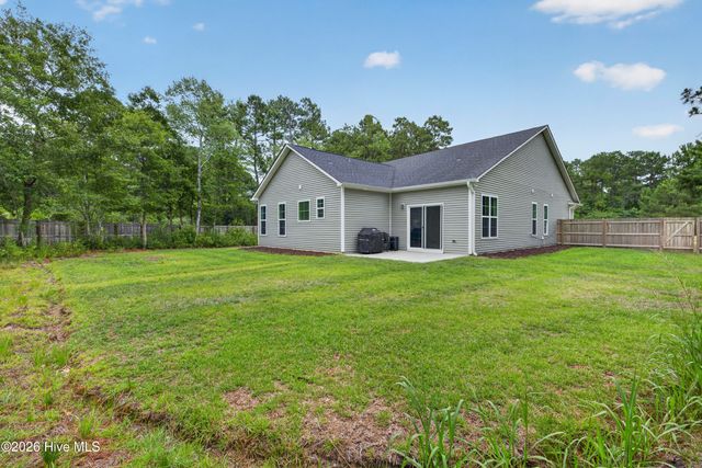203 E Frampton Court, Hampstead, NC 28443