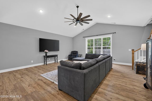 203 E Frampton Court, Hampstead, NC 28443