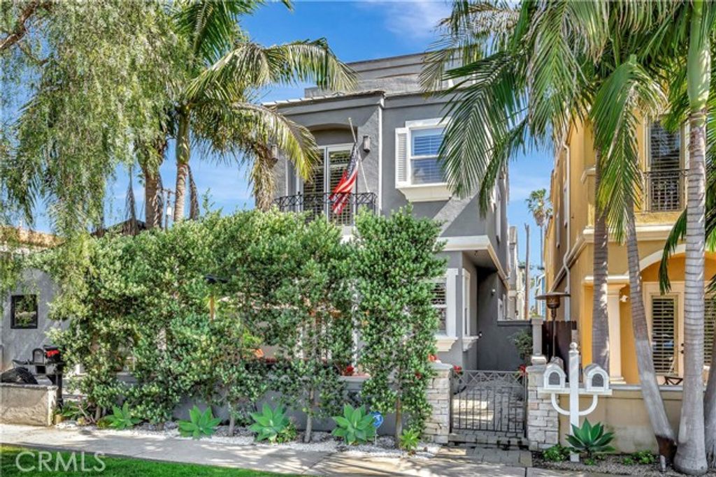 614 16th Street, Huntington Beach, CA 92648