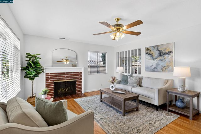 15274 Laverne Dr, San Leandro, CA 94579