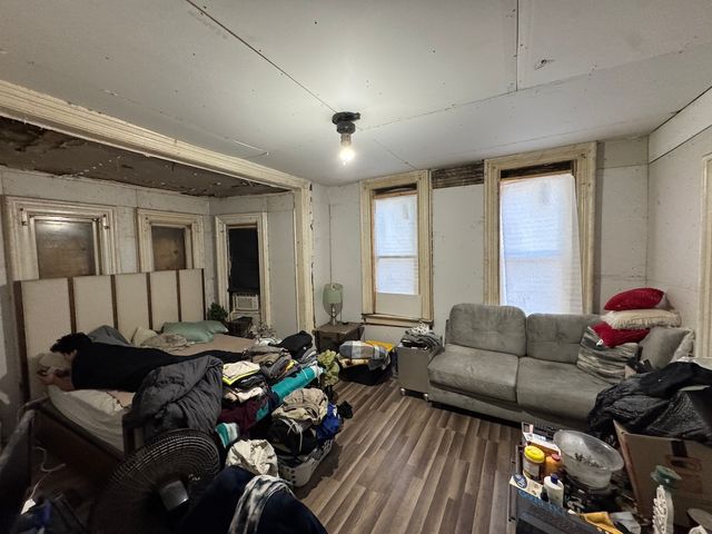 108 W Marion Street, Joliet, IL 60436