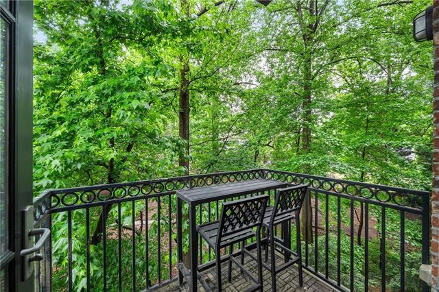 3235 Roswell Road NE 405, Atlanta, GA 30305