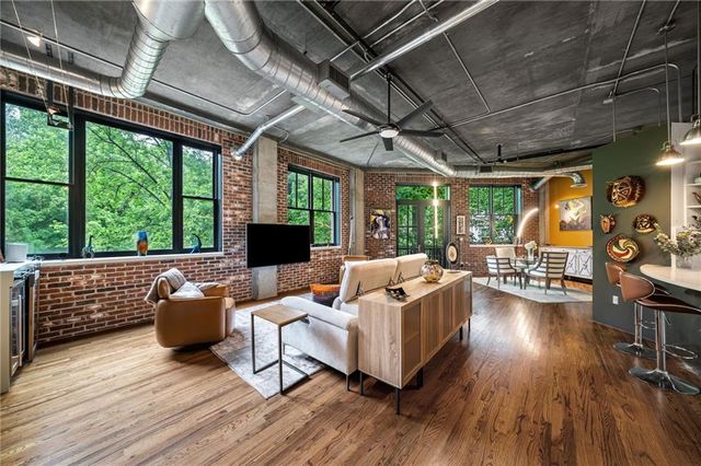 3235 Roswell Road NE 405, Atlanta, GA 30305