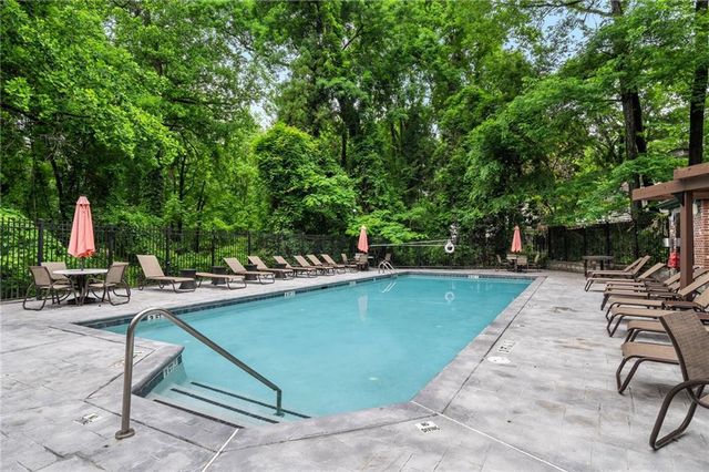 3235 Roswell Road NE 405, Atlanta, GA 30305