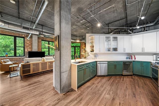 3235 Roswell Road NE 405, Atlanta, GA 30305
