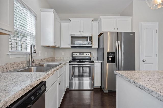 5307 Farm House Trail, Winston-salem, NC 27103