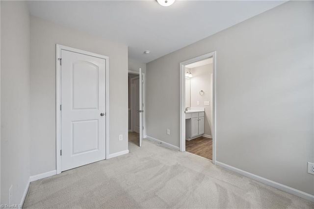 5307 Farm House Trail, Winston-salem, NC 27103