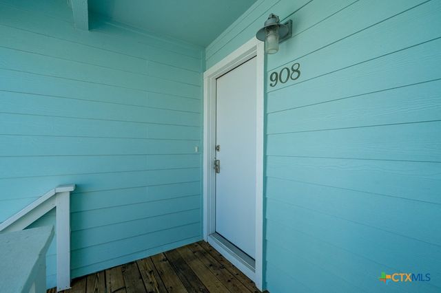 908 Sandollar, Rockport, TX 78382