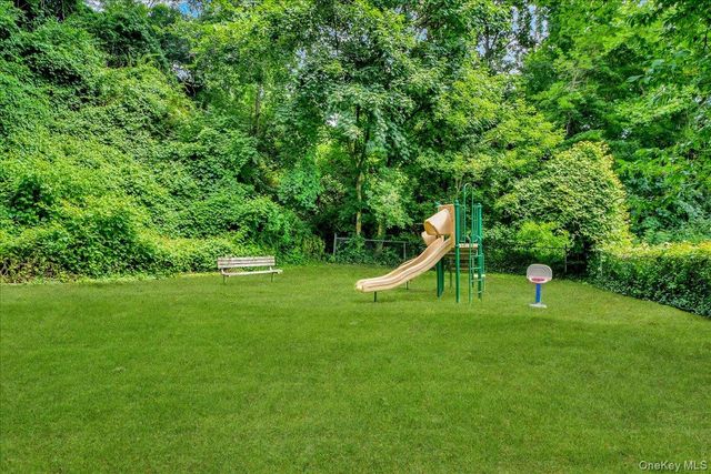 40 Rockledge 1A, Hartsdale, NY 10530