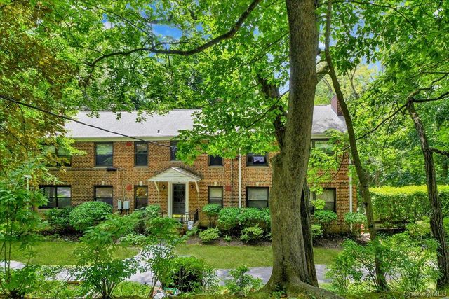 40 Rockledge Road 1A, Hartsdale, NY 10530
