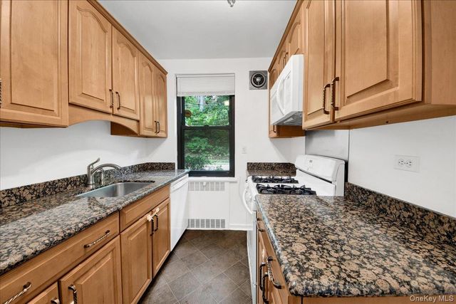40 Rockledge 1A, Hartsdale, NY 10530