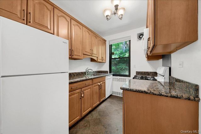 40 Rockledge 1A, Hartsdale, NY 10530