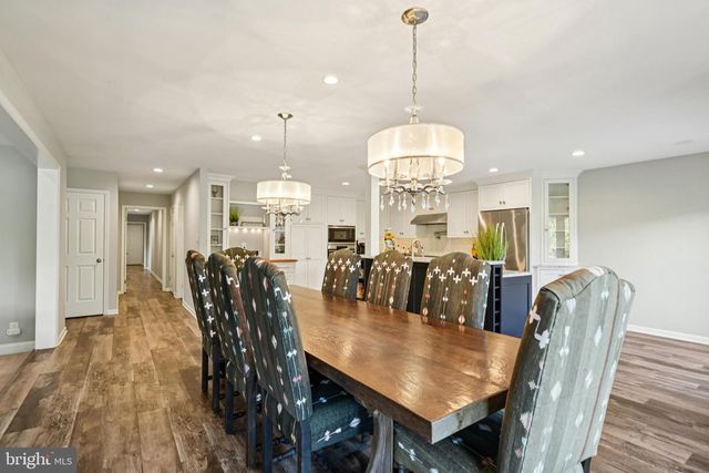 437 WINDROW CLUSTERS DR, Moorestown, NJ 08057